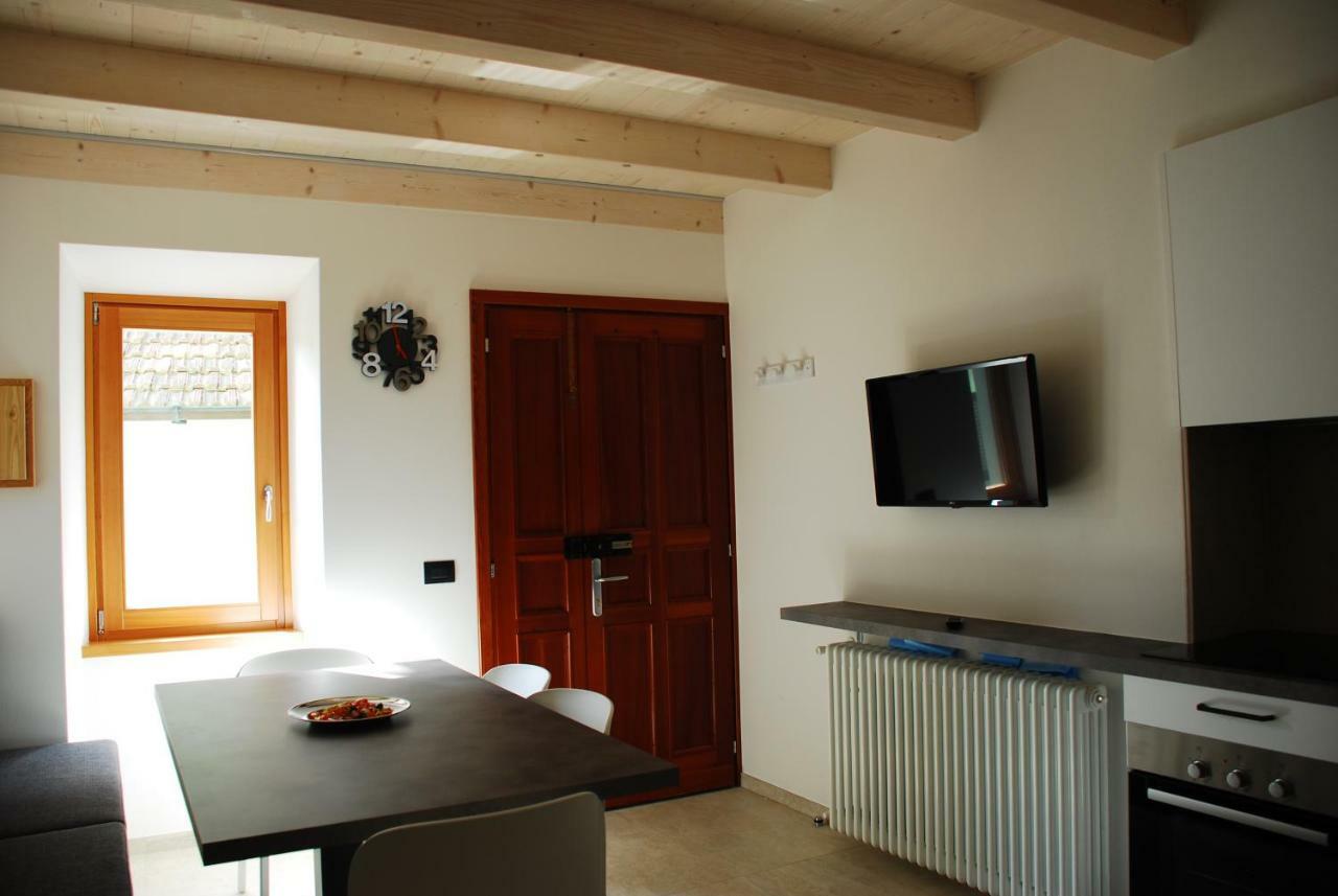 Villa La casa del borgo Dervio Exterior foto
